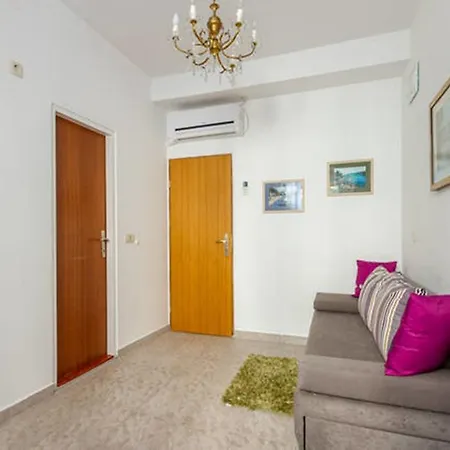 Emperor Oasis Apartman