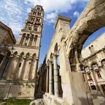 Emperor Oasis Apartamento Split